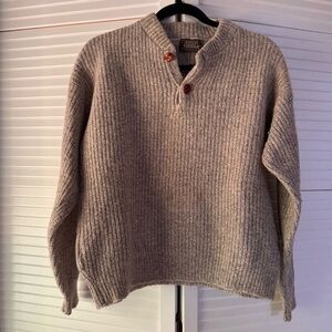 Vintage 80’s/90’s High Sierra Mervyns Men's Tan Wool Crewneck Sweater